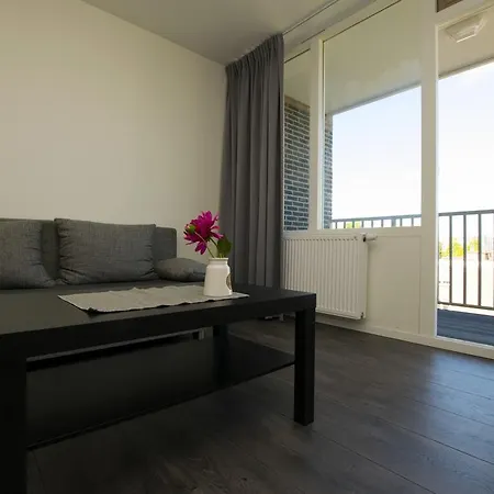 White Moon Apartman *