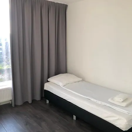 White Moon Apartman *