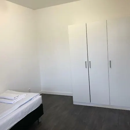 白月光公寓 *